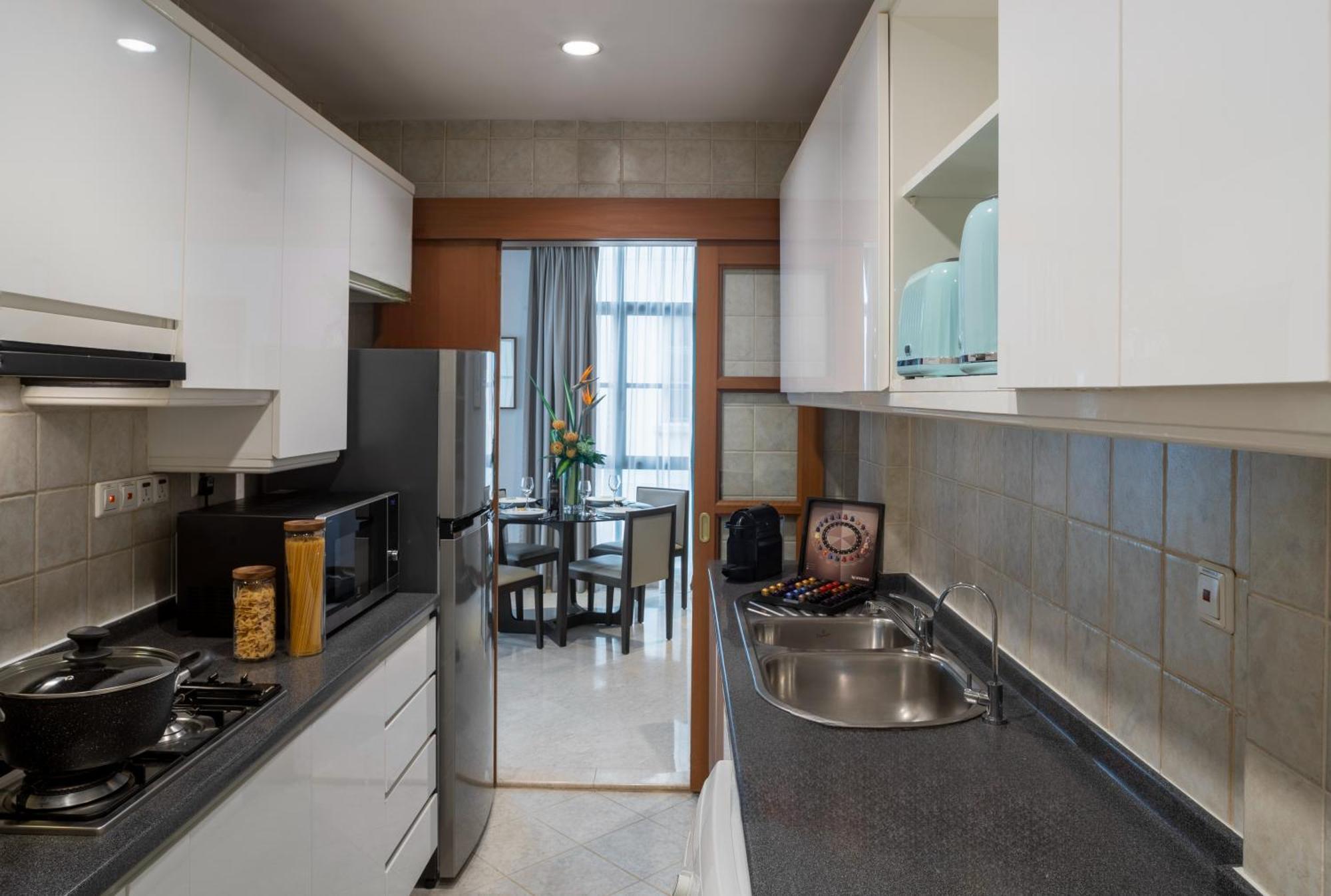 Fraser Place Robertson Walk Singapore Exterior photo A typical kitchen in a condominium