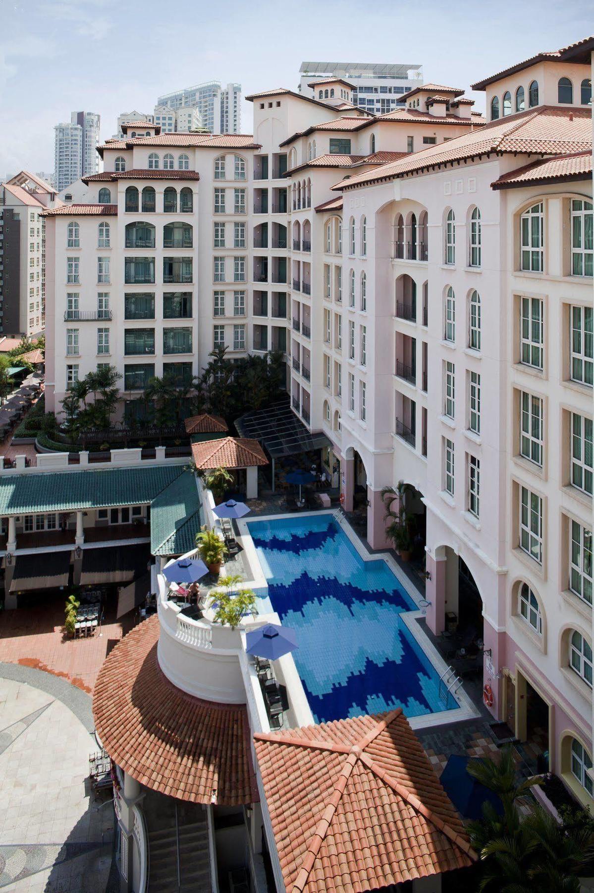 Fraser Place Robertson Walk Singapore Exterior photo The swimming pool at the hotel
