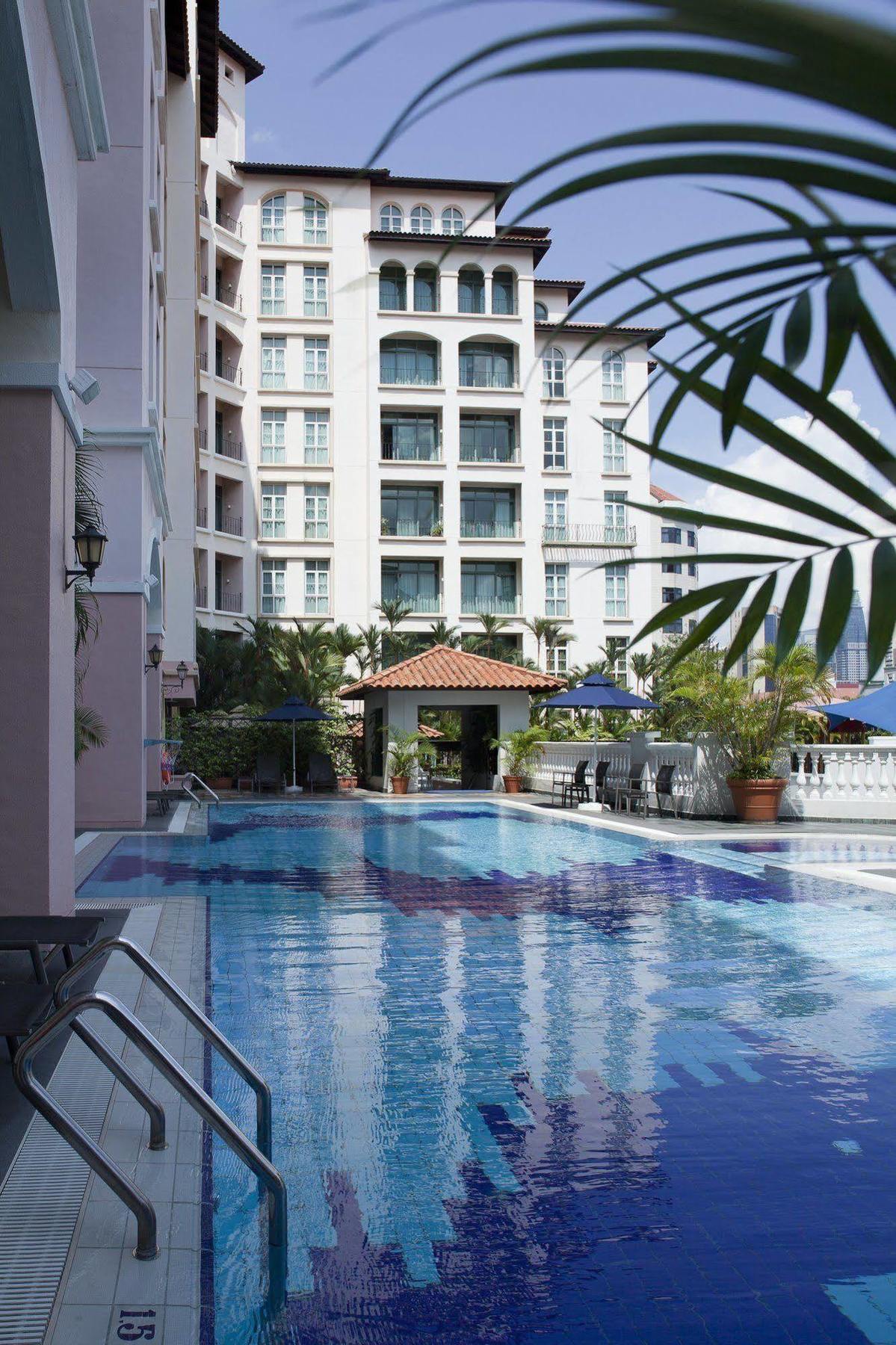 Fraser Place Robertson Walk Singapore Exterior photo The swimming pool at the hotel